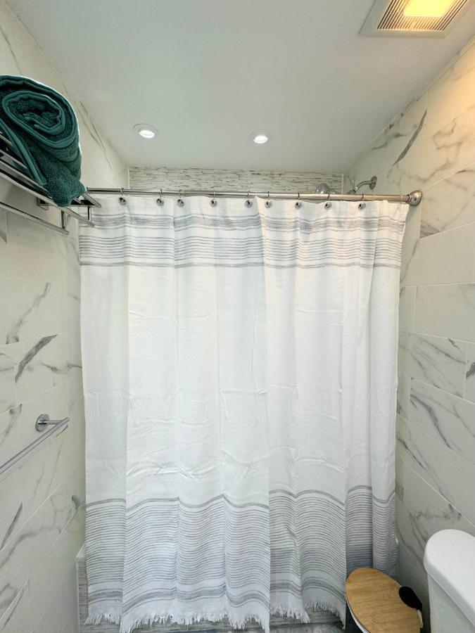 The Waltham Private Room & Bathroom John F Kennedy Jfk Lga Airport Manhattan Penn Station Bullet-Train 15 Min Nueva York Exterior foto